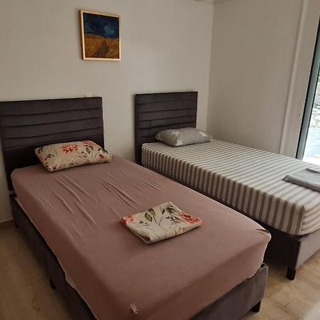 Apartmán Gerys House Nikiana Exteriér fotografie