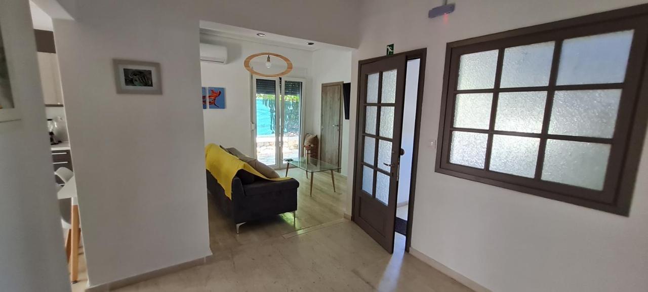 Apartmán Gerys House Nikiana Exteriér fotografie